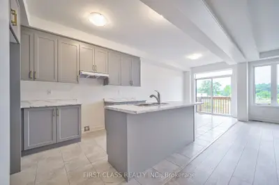 59 Kenneth Rogers Crescent, East Gwillimbury, On L9n 0s3