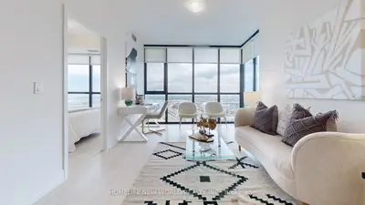 Condo Apartment in Vaughan