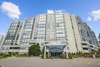 20 Harding Boulevard W 502, Richmond Hill, On L4c 9s5