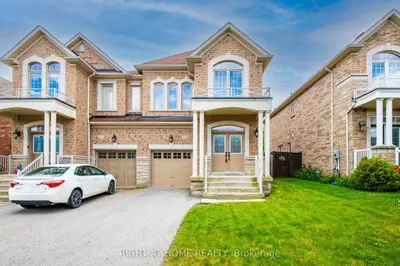 519 Foxcroft Boulevard, Newmarket, On L3x 3l6