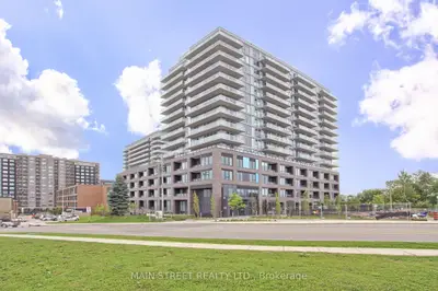 Condo Apartment in Newmarket