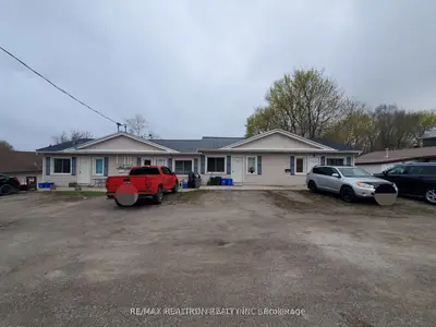 281 Pasadena Drive 281b, Georgina, On L4p 2z1