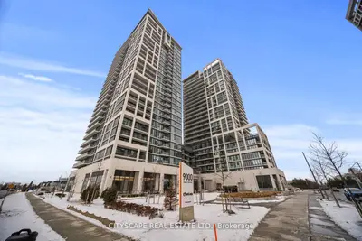 Condo Apartment in Vaughan