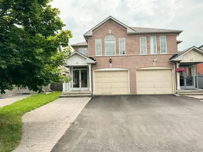 49 Rideau Drive, Richmond Hill, On L4b 4p3