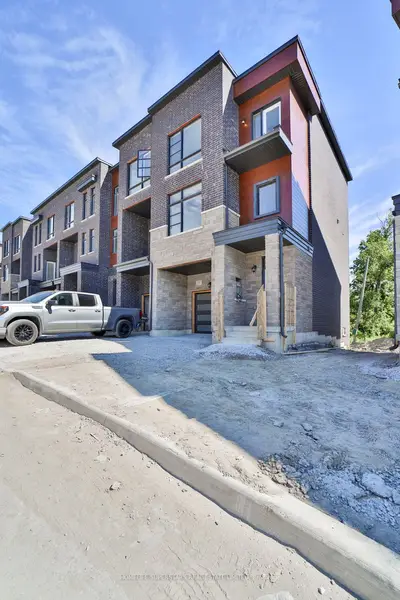 37 Paradox Street, Vaughan, On L4h 5h1