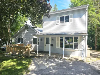 258 Parkwood Avenue, Georgina, On L4p 2x3