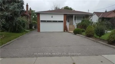 Detached in Richmond Hill