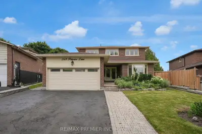 Detached in Newmarket