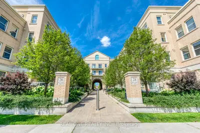 28 Prince Regent Street 339, Markham, On L6c 0v5