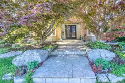 40 Bella Vista Court, Vaughan, On L4l 7p4