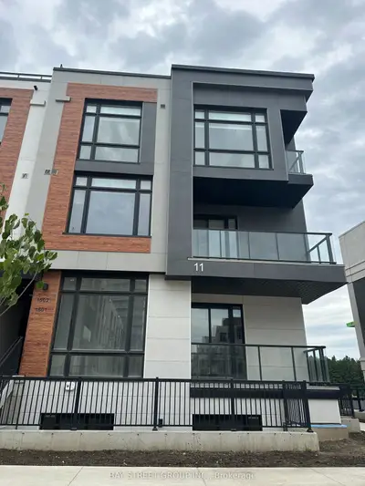 11 David Eyer Road 1501, Richmond Hill, On L4s 0n3