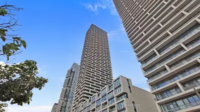 950 Portage Parkway 5101, Vaughan, On L4k 0j7