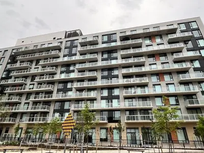 6 David Eyer Road 210, Richmond Hill, On L4s 0n5
