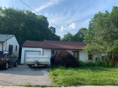309 Avenue Road Main, Newmarket, On L3y 1n8