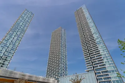 950 Portage Parkway 6011, Vaughan, On L4k 0j7