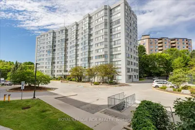 270 Davis Drive 710, Newmarket, On L7y 8k2