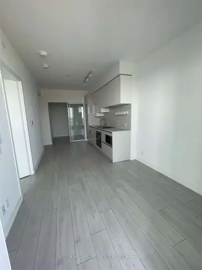 950 Portage Parkway 3707, Vaughan, On L4k 0j7