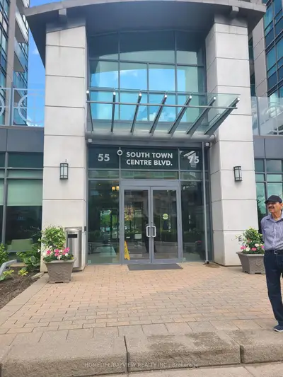 Condo Apartment in Markham