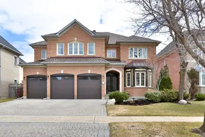 19 Silver Fir Street, Richmond Hill, On L4b 3r5