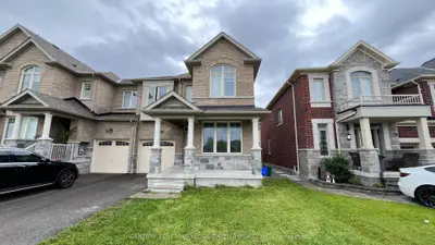 33 Jim Mortson Drive, East Gwillimbury, On L9n 0r8