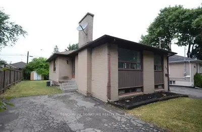 391 Taylor Mills Drive S, Richmond Hill, On L4c 2t2
