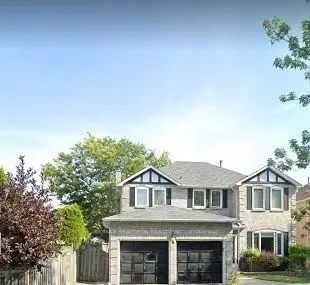 6 Lilley Court 2, Richmond Hill, On L4c 8x4