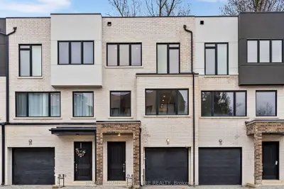 31 Persica Street, Richmond Hill, On L4e 1l3