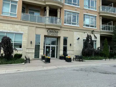 Condo Apartment in Aurora