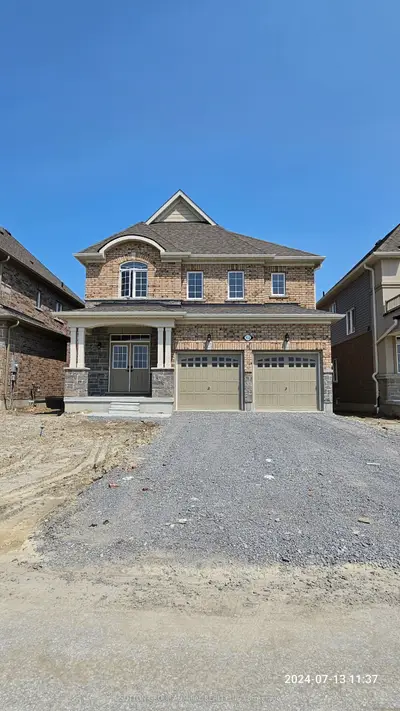 152 Hawkins Street, Georgina, On L0e 1r0
