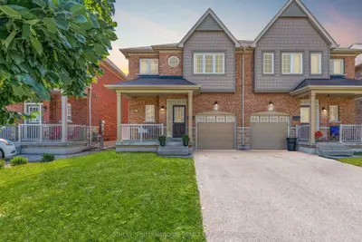 158 Lewis Honey Drive, Aurora, On L4g 0r8