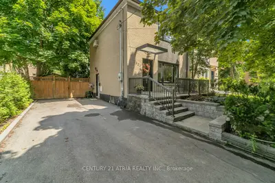 327 Neal Drive, Richmond Hill, On L4c 3l3