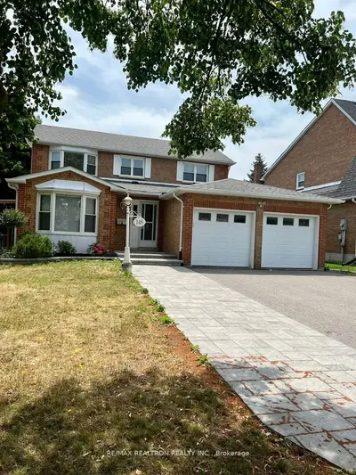 Detached in Newmarket