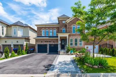 33 Leith Drive, Bradford West Gwillimbury, On L3z 0g5