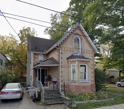 32 Richmond Street, Richmond Hill, On L4c 3x9