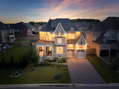 Detached in King