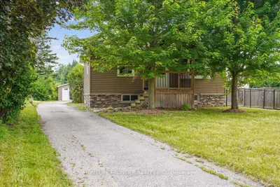 20139 Bathurst Street, East Gwillimbury, On L9n 1n3