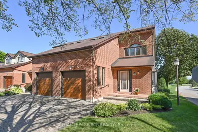 Semi-Detached Condo in New Tecumseth