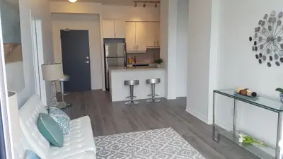 Condo Apartment in Richmond Hill