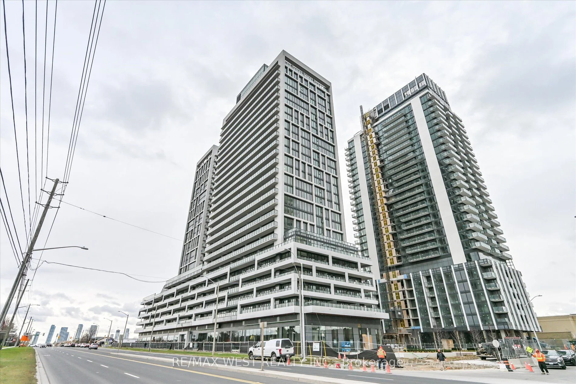 Condo Apartment in Vaughan