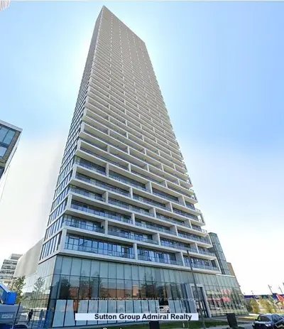 898 Portage Parkway 1502, Vaughan, On L4k 0j6
