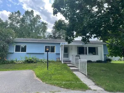1 Redwood Court, Innisfil, On L9s 1m4