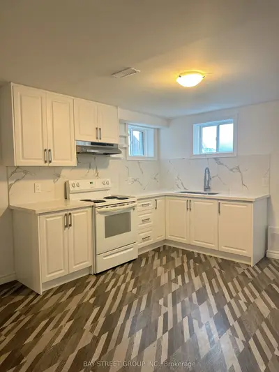 71 Strathgreen Lane, Georgina, On L4p 0j2