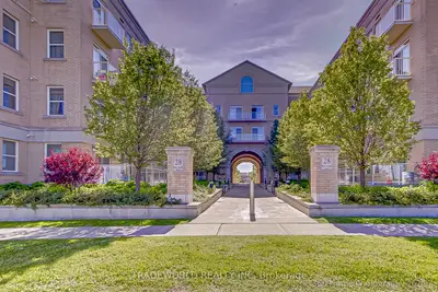 28 Prince Regent Street 138, Markham, On L6c 0v5