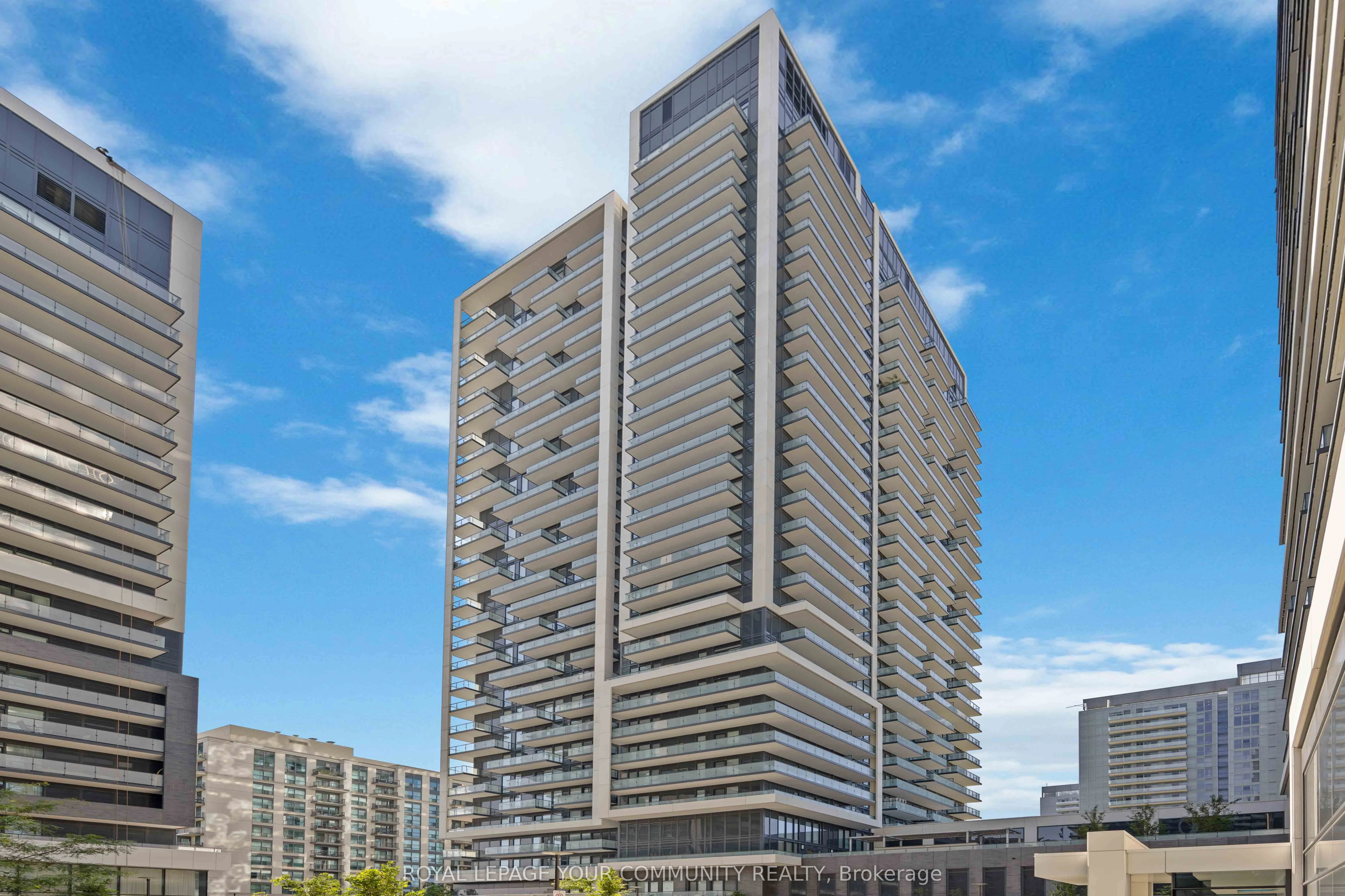 105 Oneida Crescent S 1108, Richmond Hill, On L4b 0h6