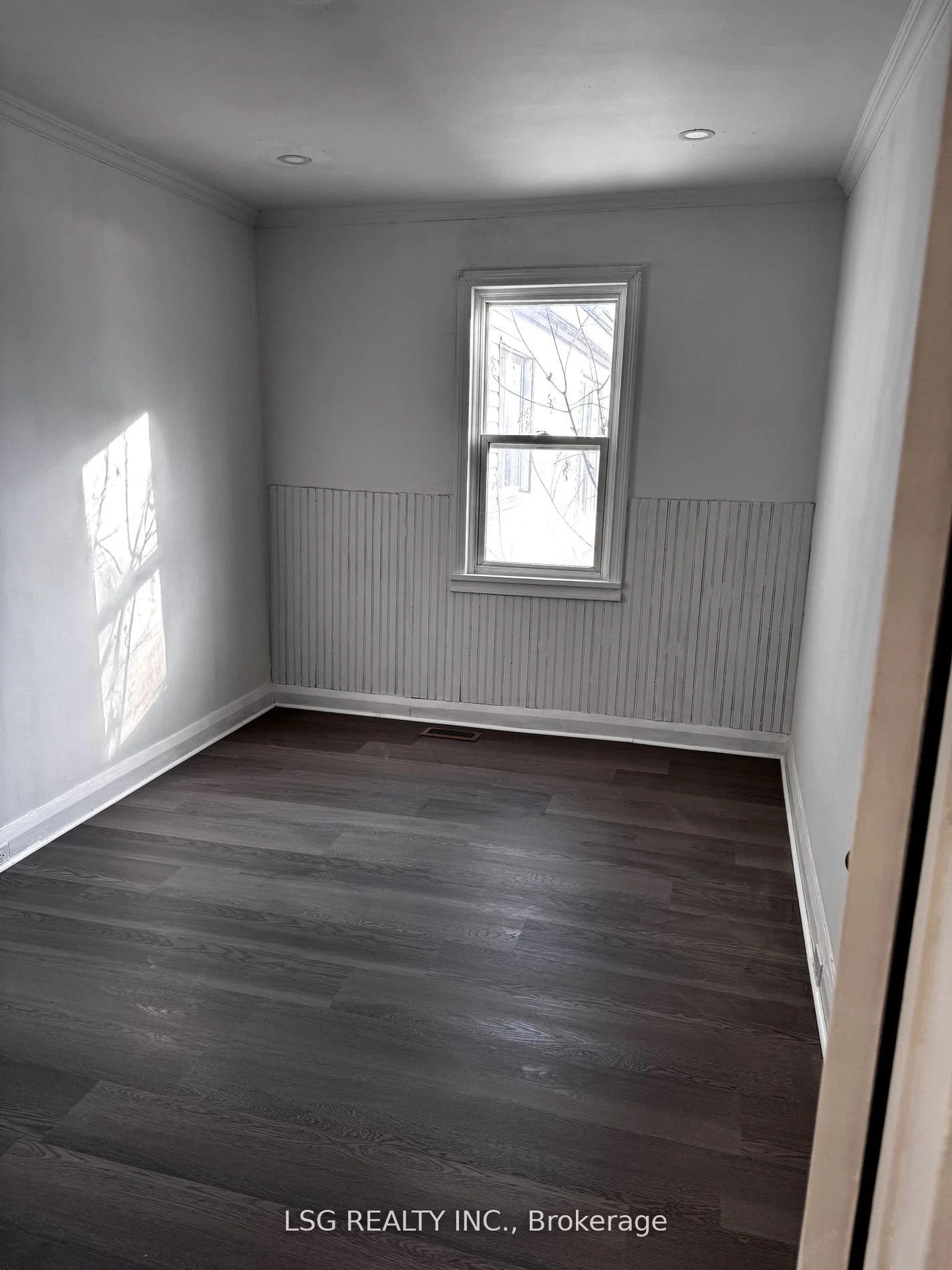 19365 Yonge Street, East Gwillimbury, ON L9N 1L8