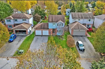 1083 Maclean Street, Innisfil, On L9s 1w1