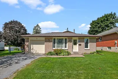 Detached in Brock