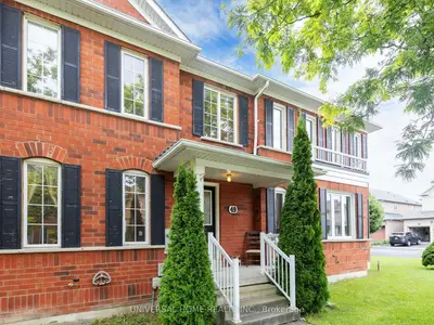 Att/Row/Townhouse in Markham