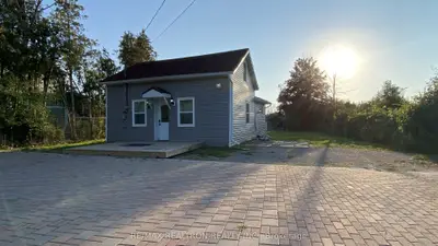 26042 Lakeridge Road, Georgina, On L0e 1e0