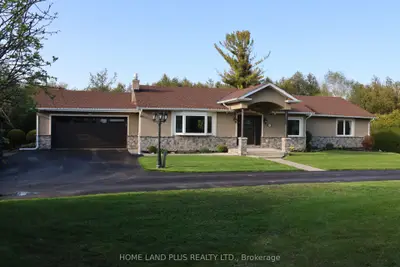 969 Wayne Drive, Newmarket, On L3y 2w9